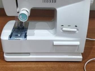    zig zag lockstitch battery operated sewing machine   