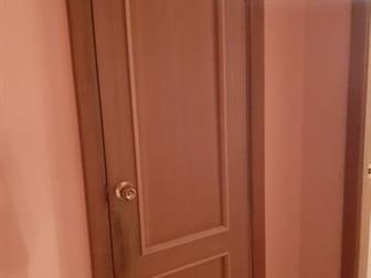 Продам двери межкомнатные б/у,  2 двери глухие и 4 двери со стеклом,  Торг уместен,  Короб к двери прилагается, в Чите