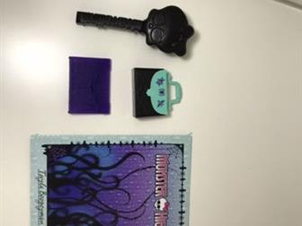  MonsterHigh   :   