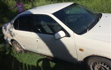 Nissan Primera 1.8AT, 2000, 