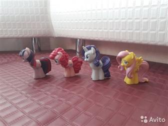   4 , : /  