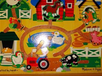 щенок сестричка Fisher price 800 руб, ,щенок с голубыми ушками 800 руб, доска Melissa@doug 500 руб,  в подарок пазл котенокчебурашка 500 руб, пазл Maxi белоснешка в Москве