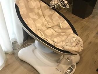    4moms mamaroo: /  