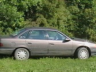  Ford Taurus -- 