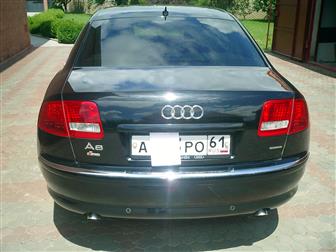 Audi A8   -- 