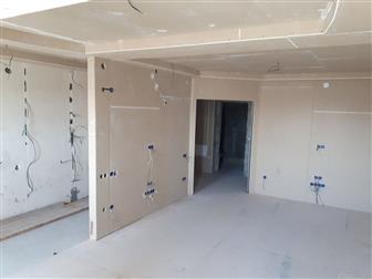     4-   ,  ,    ,        ,   --