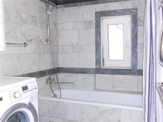  2 -     --,        9/10    1995  !    --