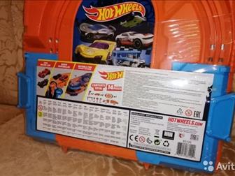 Гоночный трек в кейсе hotwheels хот виллс ,  Компактный трек,  Для деток от 5 лет,  В комплекте магнитный трек со счётчиком кругов, аксессуары для антуража гоночной в Санкт-Петербурге