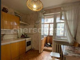 Продается отличная квартира в самом лучшем районе города! 
Квартирачешского проекта,  Крупногабаритная, комнаты изолированные, просторная кухня, раздельный сан узел, в Севастополь