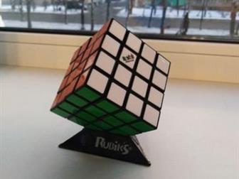    4  4 Rubiks   : /  