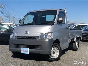 TOYOTA TOWNACE TRUCK DX    4WD              ,   