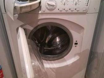   Hotpoint Ariston  5    1000 856043        